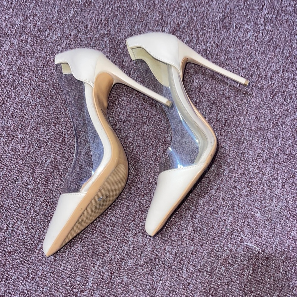 Heels - Picture 5 of 6